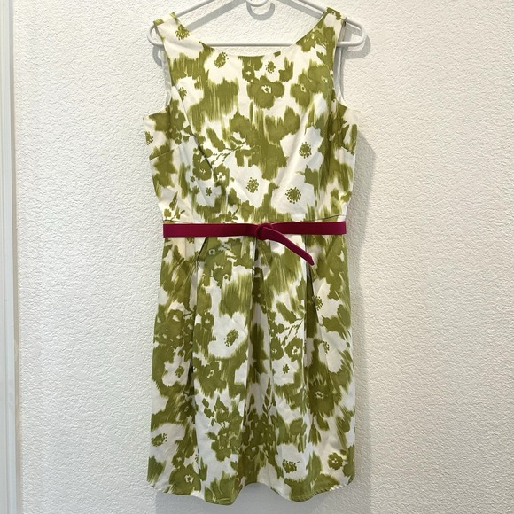 Jessica Howard Dresses & Skirts - Jessica Howard Floral Green Party Dress Pink Belt Size 10P POCKETS